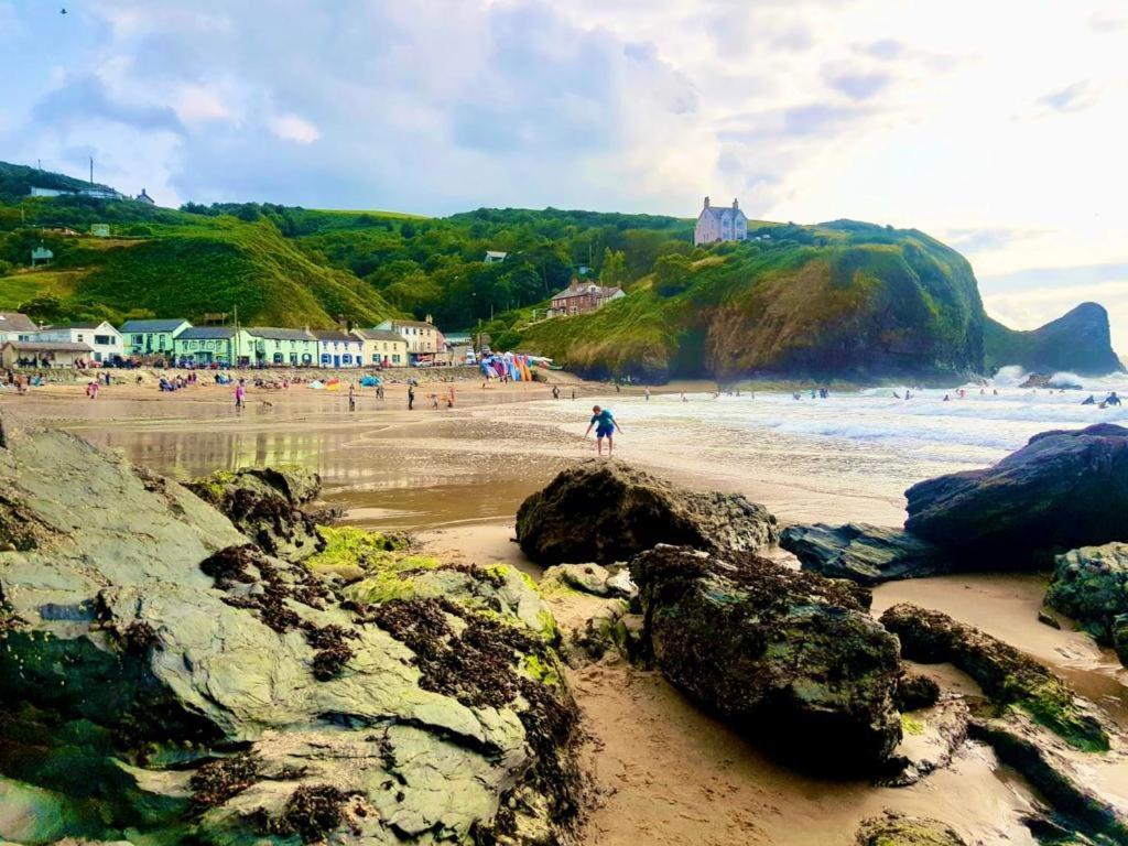 Wild Coastal Retreat At Troed Y Rhiw Aberporth, West Wales Villa Екстериор снимка